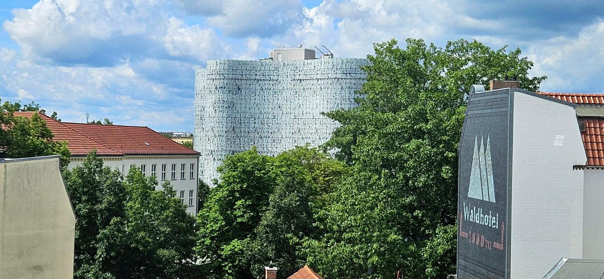Johnis Fewo, Naehe Stadtzentrum - Uni In Sehr Ruhiger Lage Mit Terrasse Und Eigenem Parkplatz Cottbus Dış mekan fotoğraf
